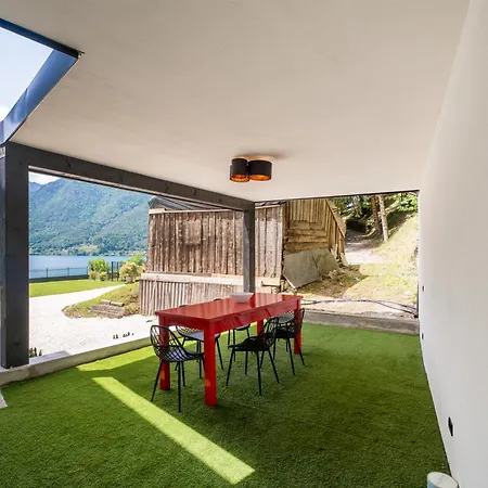 Villa Ledro With Garden And Private Dock
